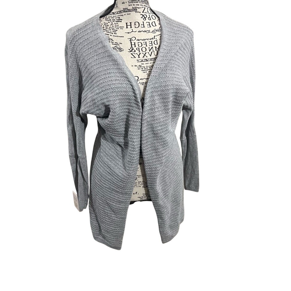 Tahari Light‎ Gray Textured Cardigan